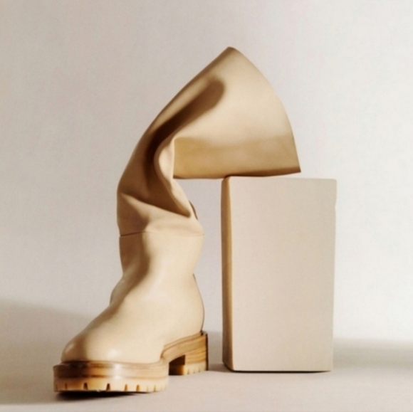 TAMARA MELLON IRINA SHAYK ESCAPE BOOTS